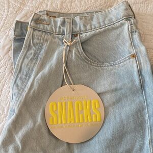 MOTHER denim: Snacks lightwash pleated jeans (size 30) NWT